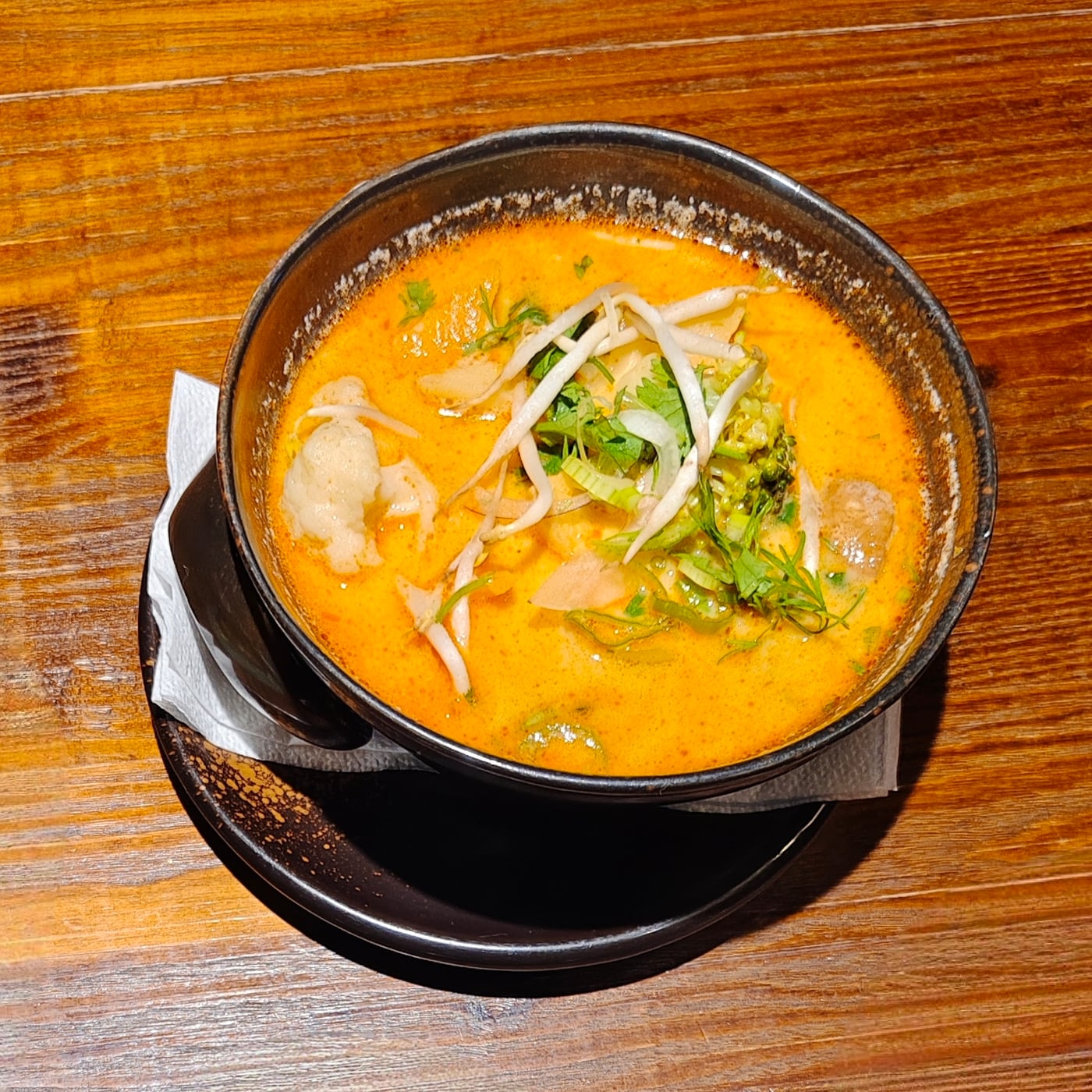 Tom Kha Gai (Thai Coconut Chicken Soup with Galangal and Lemongrass)
