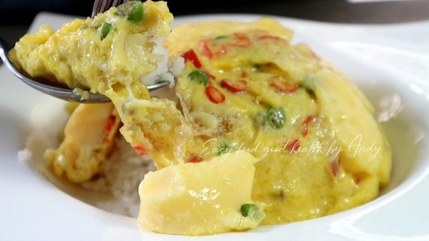 唐辛子と玉子豆腐のオムレツ｜タイ風ふわふわ卵焼き
