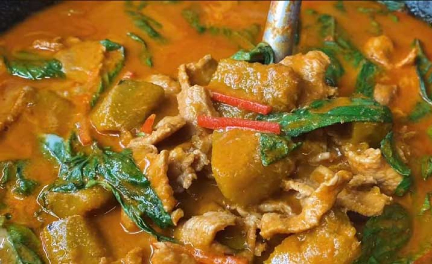 Thai Pumpkin Pork Curry (Old-Fashioned Red Curry Recipe from a Street Vendor)
